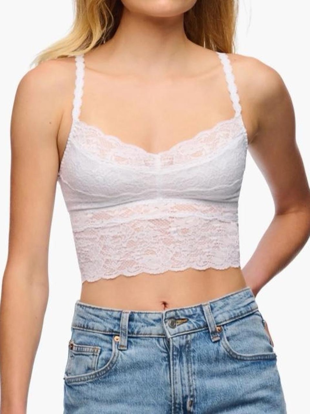 White Lace Cropped Cami✨